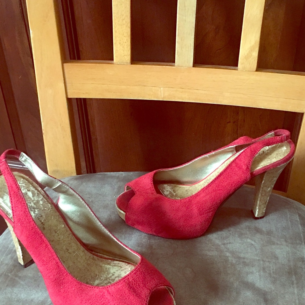 Charlotte Russe red suede slingbacks